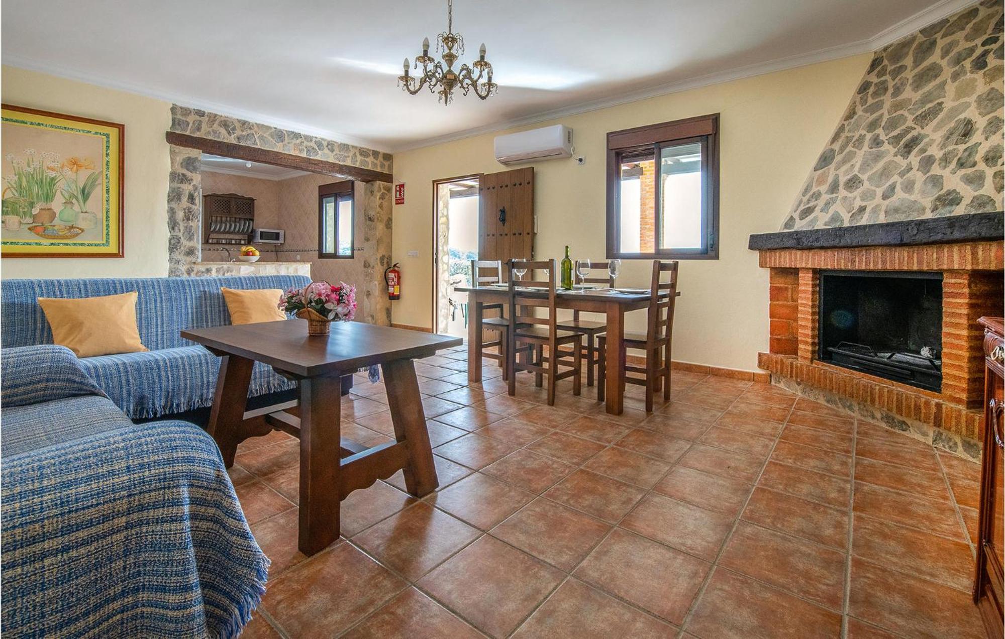 Gorgeous Home In Algodonales With Kitchen Zewnętrze zdjęcie