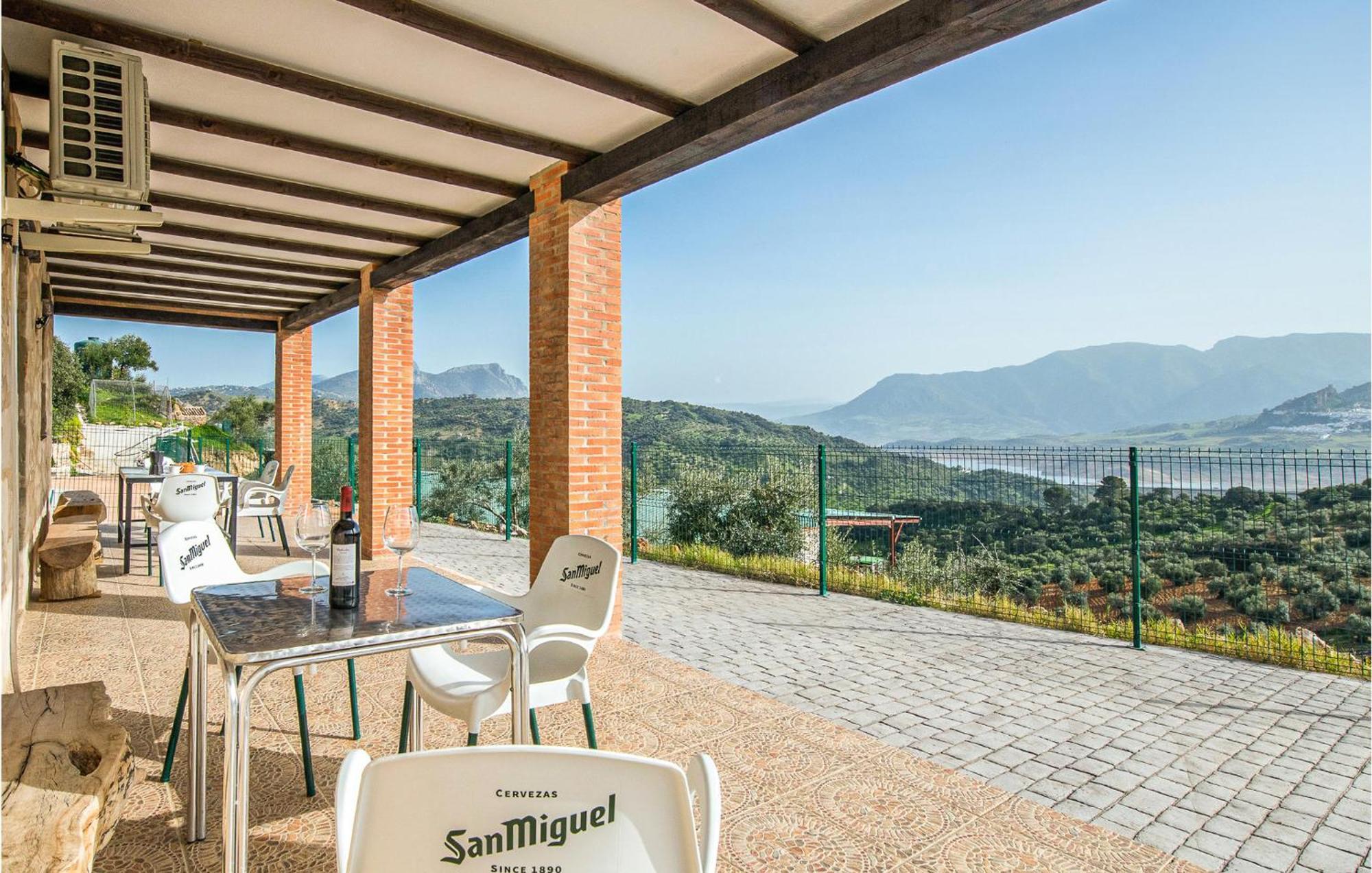 Gorgeous Home In Algodonales With Kitchen Zewnętrze zdjęcie