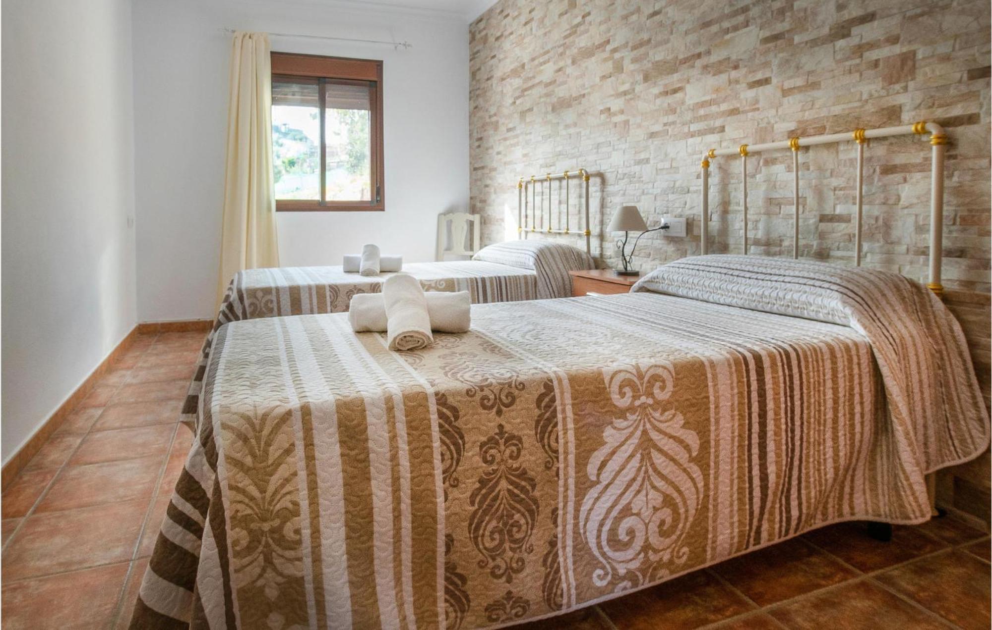 Gorgeous Home In Algodonales With Kitchen Zewnętrze zdjęcie